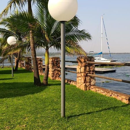 The Holiday House Harties Hartbeespoort Exteriör bild