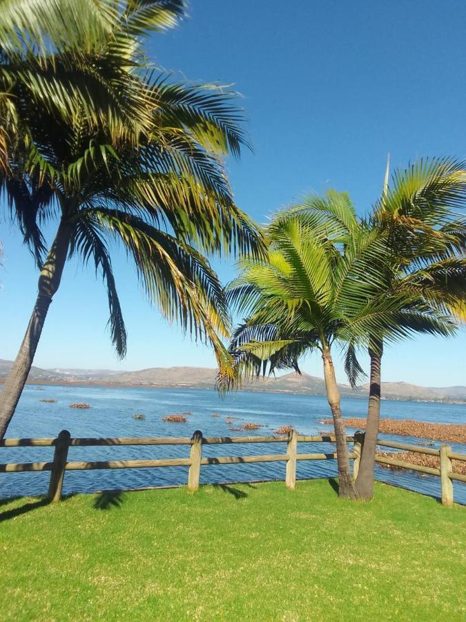 The Holiday House Harties Hartbeespoort Exteriör bild