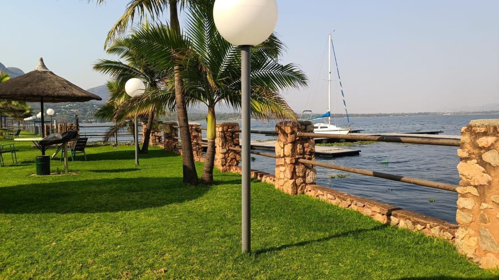 The Holiday House Harties Hartbeespoort Exteriör bild